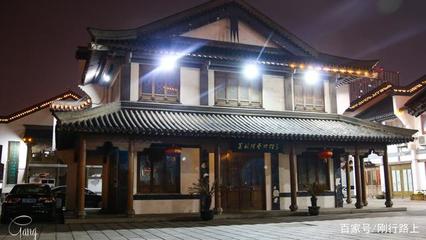 常州:淹城夜景;人工打造而成的古街夜晚处处是风光